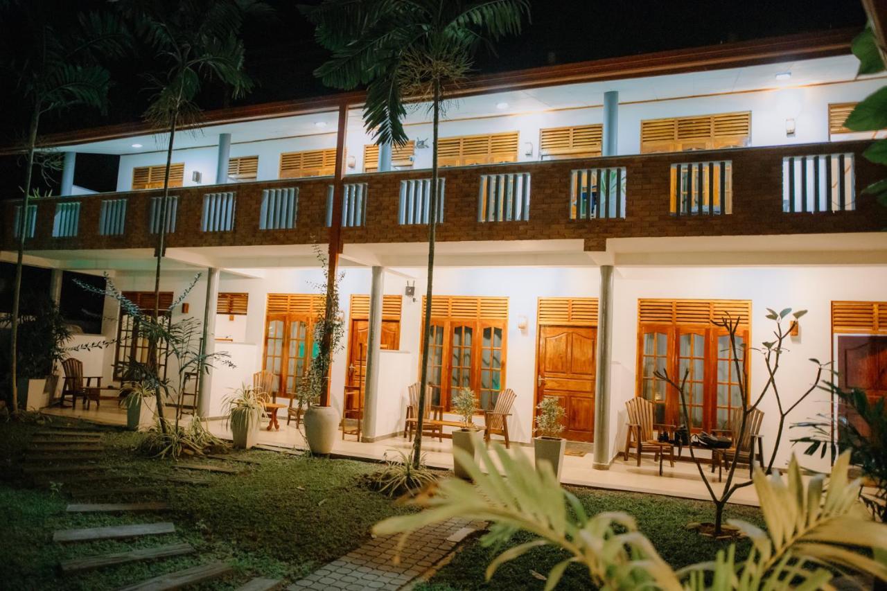 Celestial Inn มิริสซา ภายนอก รูปภาพ